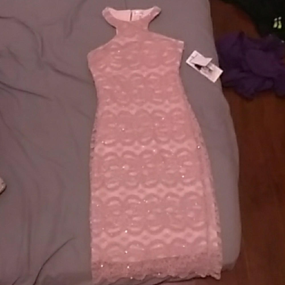 Dress - Picture 1 of 3